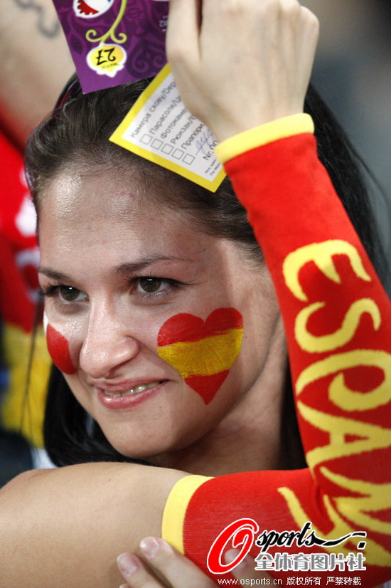 婚前21天何雯娜老公是谁 带梁超拍孕肚婚纱照超甜蜜“必一”(图2) Bsports必一体育