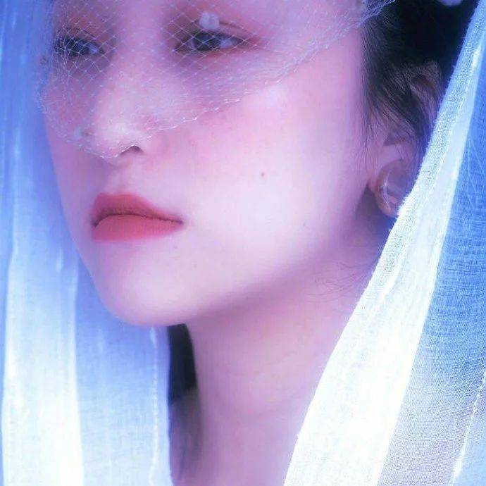 【必一】
晚放心语深有感慨的话语 朋侪圈经典心情说说语录句子 唯美图片(图7) 【必一】
晚放心语深有感慨的话语 朋侪圈经典心情说说语录句子 唯美图片(图7)